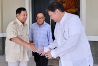 Ketua Umum Partai Gerindra Prabowo Subianto bersama Ketua Umum Partai Golkar Airlangga Hartarto dan Ketua Umum DPP Partai Golkar Aburizal Bakrie. (Instagram.com/@golkar.indonesia)