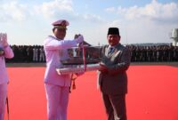 Menteri Pertahanan (Menhan) Prabowo Subianto Menghadiri Upacara penyerahan dua kapal di Dermaga Madura, Koarmada II Ujung, Surabaya, Senin, 14 Agustus 2023. (Dok. Tim Media Prabowo Subianto)
