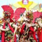 Para penari Gandrung sewu yang diikuti 1.200 penari dan  150 orang tim  pendukung.