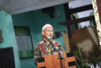 Menko PMK Muhadjir Effendy dalam sambutannya di Serambi Masjid Kasepuhan Majan Tulungagung Jawa Timur, pada Jumat (29/9).