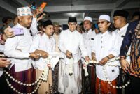 Anies Baswedan, calon presiden 2024, resmi meresmikan Posko Aswaja di kawasan Sidosermo, Minggu (1/10).