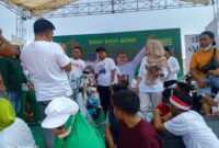 Masyarakat antusias ikuti jalan sehat AMIN di Pamekasan.