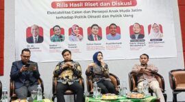 Radius Setiyawan dalam seminar bertema Rilis Hasil Riset dan Diskusi.