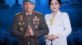 Mantan Irjen Pol Ferdy Sambo bersama istrinya Putri Candrawathi. (Instagram.com/@divpropampolri)
