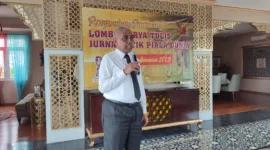 Ketua Asprov PSSI Jawa Timur Ahmad Riyadh UB PhD