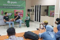 Gojek menghadirkan beragam layanan hemat dan tidak ribet yang direkomendasikan lewat #EmakHemat.