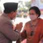 Ketua Umum PDI Perjuangan Megawati Soekarnoputri bersama Ketua Umum Partai Gerindra, Prabowo Subianto. (Instagram.com/@presidenmegawati)
