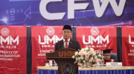 Menko PMK Muhadjir Effendy beri sambitan di Sidang Senat Terbuka Wisuda ke-113 Tahun 2024.