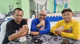 Ketua Korwil Jatim Kauje Lutfil Hakim (kiri), Dirut  LKBN Antara Akmad Munir, (tengah) dan Ketua Umum KAUJE M. Sarmuji .