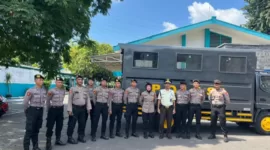 Anggota yang lakukan pengamanan di Wilayah Waru.