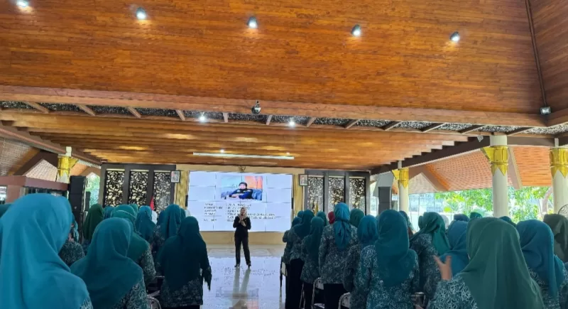 Sosialisasi tindak kekerasan dan pelecehan seksual dalam rumah tangga di Pendopo Delta Wibawa.