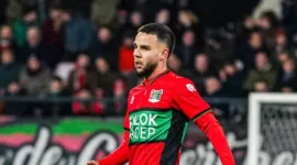 Calvin Verdonk akan tampil saat Timnas Indonesia melakoni laga kedua putaran kedua babak Kualifikasi Piala Dunia 2026 melawan Filipina. (foto: instagram/@cverdonk)