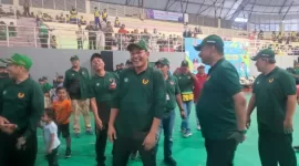 Plt Bupati Sidoarjo Subandi bersama Ketum KONI Jatim M Nabil.