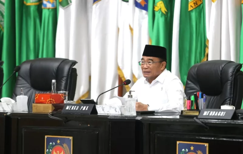 Menko Muhadjir dalam Rapat Koordinasi  Penanggulangan Tuberkulosis (TBC).