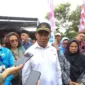 Menko Muhadjir berikan keterangan terkait pengukuran dan intervensi serentak pencegahan stunting di Posyandu Angkasa, Kelurahan Birobuli Utara, Kecamatan Palu Selatan, Kota Palu, Sulawesi Tengah, pada Jumat (14/6/2024).
