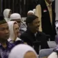 Para jamaah haji Indonesia saat di Asrama Haji Pondok Gede, Jakarta Timur, pada Minggu (23/06/2024) dini hari.