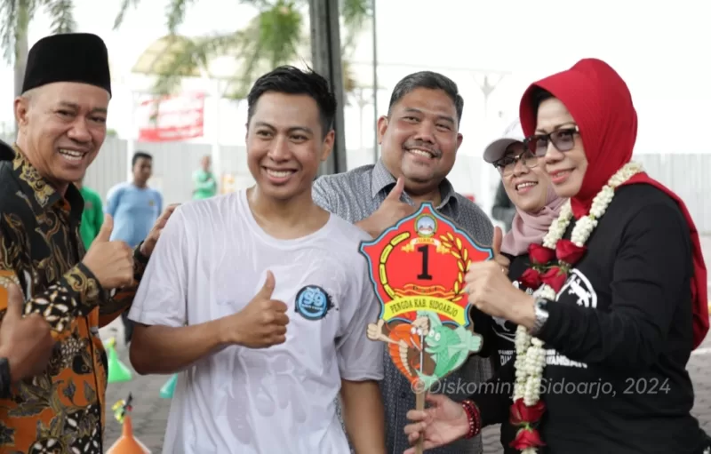 Sekda Sidoarjo  Fenny Apridawati dorong komunitas hewan kesayangan aktif tumbuhkan ekonomi kreatif.