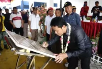 Plt Bupati Subandi resmikan gedung Pos Kesehatan Desa (Poskesdes) di Desa Ngingas, Kecamatan Waru, Sidoarjo.