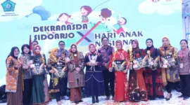 Dekranasda Sidoarjo dalam acara Harmoni Kreatif yang digelar bersamaan dengan peringatan Hari Anak Nasional (HAN).