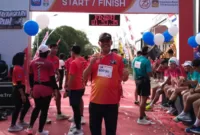 Kasmaji, S.Pd., Kepala Sekolah SMPN 6 Trenggalek, usai menyelesaikan finish Bhayangkara Run.