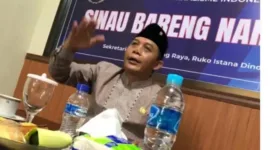 Ketua Dewan Pimpinan Cabang (DPC) PDI Perjuangan Kota Malang, I Made Riandiana Kartika dalam diskusi bareng nara sumber di Sekretariat  PWI Malang Raya.