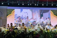 Acara Polresta Sidoarjo bersholawat dan ceramah kebangsaan dalam rangka Hari Bhayangkara ke-78 di GOR Sidoarjo, Senin (15/7/2024) malam, berlangsung khidmat dan semarak.