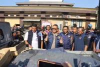 Kapolda Jatim Irjen Pol Imam Sugianto, didampingi jajaran rilis hasil ungkap pengedar sabu seberat 30 Kilo 