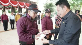 Plt Bupati Subandi berangkatkan pendonor ke Jakarta untuk terima penghargaan dari Presiden RI.