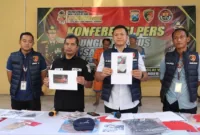 Kasat Reskrim Polresta Sidoarjo Kompol Agus Sobarnapraja, berikan keterangan pers, Kamis (1/8/2024).