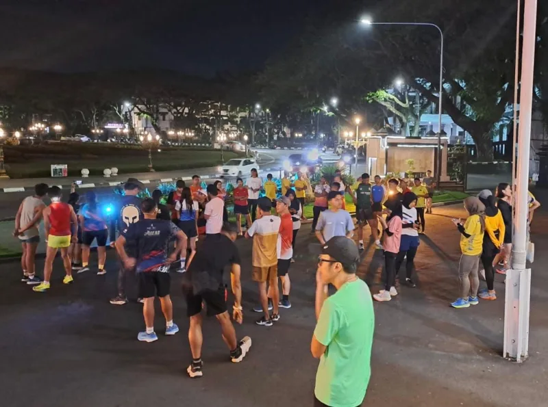 Pelari Malang uji coba track Malang Night Run (MNR) 2024.
