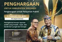 Menteri PAN RB Azwar Anas serahkan penghargaan Pimpinan Daerah Award 2024 pada Plt Bupati Subandi di Jakarta, Kamis (8/8).
