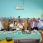 Koordinator Bidang Pendidikan Kecamatan Bangkalan (Korwil Kec. Bangkalan), Andoko Surja Hadi, SE, M.Si, foto bersama pemenang lomba kreasi olahan roti.