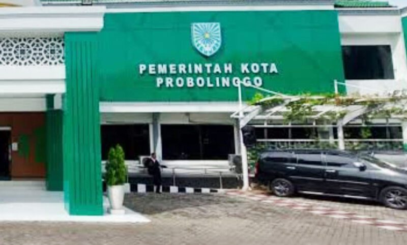 Kantor Pemerintah Kota Probolinggo.