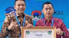 Wali Kota Wahyu Hidayat didampingi Direktur Perumda Tugu Tirta, Priyo Sudibyo, SE, S.Sos, MM.