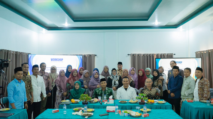 Workshop Academic Writing yang digelar Islamic Boarding School Padepokan Kyai Mudrikah Kembang Kuning (IBS PKMKK). 