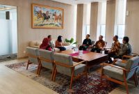 Silaturahmi Regional CEO BRI Region 12 Surabaya, Reza Syahrizal Setiaputra bersama jajaran ke Kantor Otoritas Jasa Keuangan (OJK) Provinsi Jawa Timur, Selasa (29/7/2025).