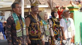 Ketua TP PKK Kabupaten Sidoarjo, Sriatun Subandi membuka secara langsung acara Gebyar Hari Aksara 