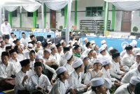 peringatan Maulid Nabi Muhammad SAW di Pondok Pesantren Tanwirul Afkar Krian, Kamis malam (25/9).
