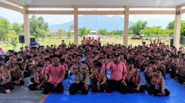 Polsek Krembung Polresta Sidoarjo melaksanakan pembinaan dan penyuluhan (Binluh) tentang tata kelola keamanan perkemahan di Bumi Perkemahan Desa Tanjekwagir, Kecamatan Krembung, Senin (29/9/2025).