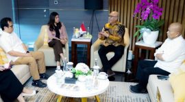 Menteri Komdigi saat menerima Ketua Umum PWI terpilih Akhmad Munir dan Ketua DK terpilih Atal S. Depari, Rabu (3/9/2025).