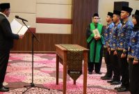 Sebanyak 324 Pegawai Pemerintah dengan Perjanjian Kerja (PPPK) Tahap II Kabupaten Sidoarjo formasi tahun 2024 resmi menerima Surat Keputusan (SK) pengangkatan.