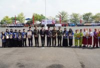 Upacara bendera memperingati Hari Sumpah Pemuda ke-97 tahun 2025 digelar Pemerintah Kabupaten Sidoarjo di halaman parkir Mall Pelayanan Publik/MPP Lingkar Timur Sidoarjo, Selasa, (28/10).