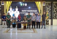 Sekretaris Daerah Kabupaten Sidoarjo, Fenny Apridawati dalam rapat koordinasi rembuk stunting yang digelar di Pendopo Delta Wibawa pada Kamis (23/10/2025). 