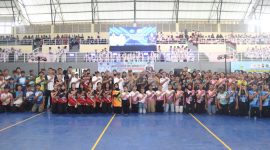 Pertandingan Bola Voli Indoor U-17 dan Bola Voli Pantai U-21 Bhayangkara Cup Tingkat Nasional Tahun 2025, resmi dibuka Kapolresta Sidoarjo Kombes. Pol. Christian Tobing bersama Bupati Sidoarjo Subandi, pada Senin (17/11/2025) di GOR Sidoarjo.