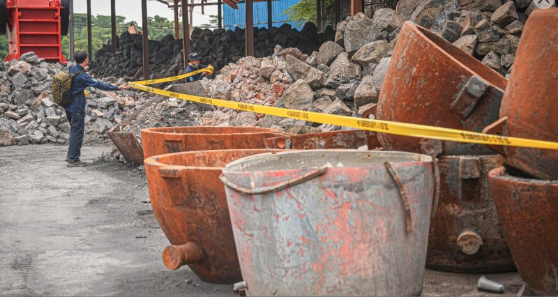 Smelting ilegal PT GRS di Serang lokasi Pengroyokan tim Gakkum DLH 8 Agustus lalu. (foto dok DLH)