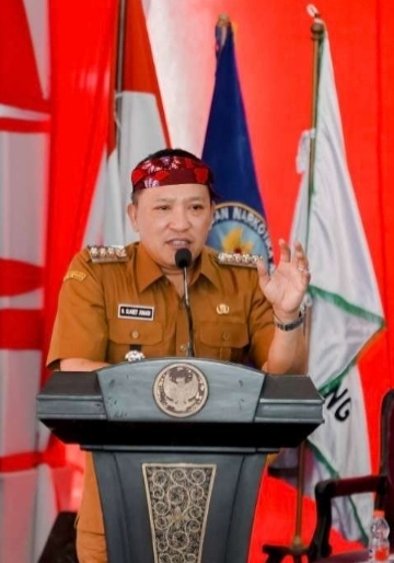 Bupati Sampang, H. Slamet Junaidi Berharap Semua Pihak Memahami Kondisi Keuangan Daerah, Terlebih Pemangkasan Dana Transfer Ke Daerah (TKD) Sebesar 98,7M Banyak Program Prioritas Terancam Tidak Berjalan Maksimal, Antaranya Dana Program UHC Yang Masih Kurang 10Miliar.