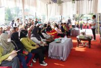 Bupati Sidoarjo, H. Subandi, membuka secara resmi Kampanye Penuntasan Tuberkulosis (TBC) yang diselenggarakan oleh Dinas Kesehatan (Dinkes) Sidoarjo di Alun-alun Sidoarjo, Minggu (9/11/2025).