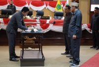 Pemerintah Kabupaten Sidoarjo bersama DPRD Kabupaten Sidoarjo resmi menyepakati Anggaran Pendapatan dan Belanja Daerah (APBD) Tahun 2026 sebesar Rp 5,716 triliun.