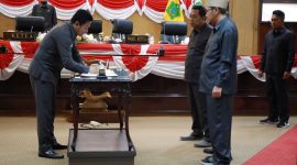 Pemerintah Kabupaten Sidoarjo bersama DPRD Kabupaten Sidoarjo resmi menyepakati Anggaran Pendapatan dan Belanja Daerah (APBD) Tahun 2026 sebesar Rp 5,716 triliun.