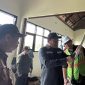 Bupati Sidoarjo H. Subandi melakukan sidak pembangunan SD Negeri Suko, Kecamatan Sukodono, Senin (15/12/2025).